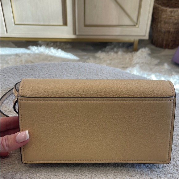 NWT Tory Burch Miller Wallet Crossbody in Vanilla Soft Serve - Picture 4 of 7